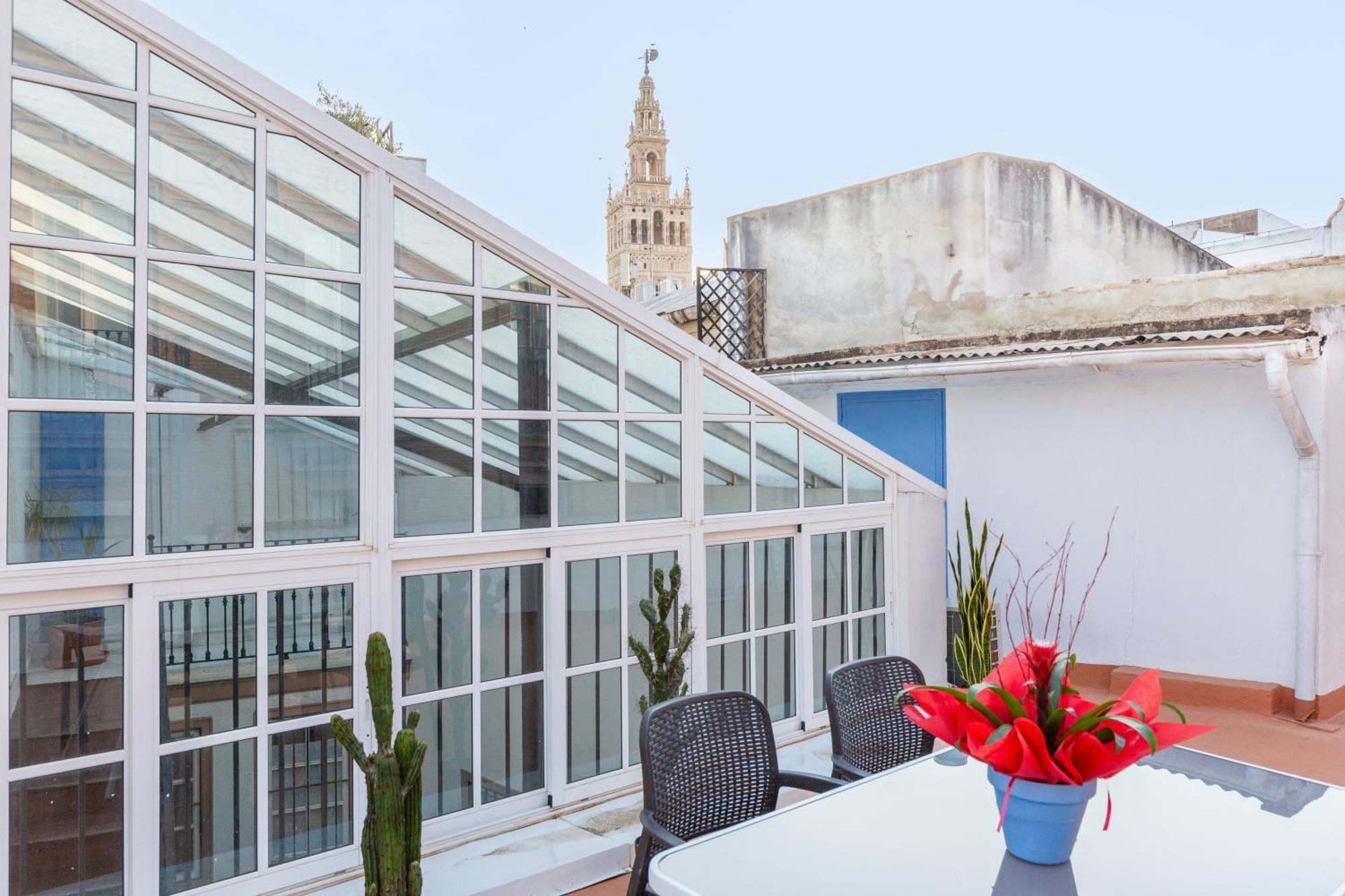 Descubrehome Santa Cruz Private Terrace With Giralda Views Seville Exterior photo